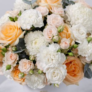 A full view of the luxury Pastel flower box, highlighting its elegant design and soft color palette.