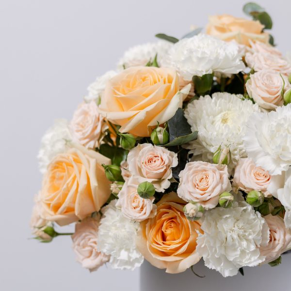 A close-up side view of the Pastel flower box, showing the detail of the various blooms and the elegant presentation.