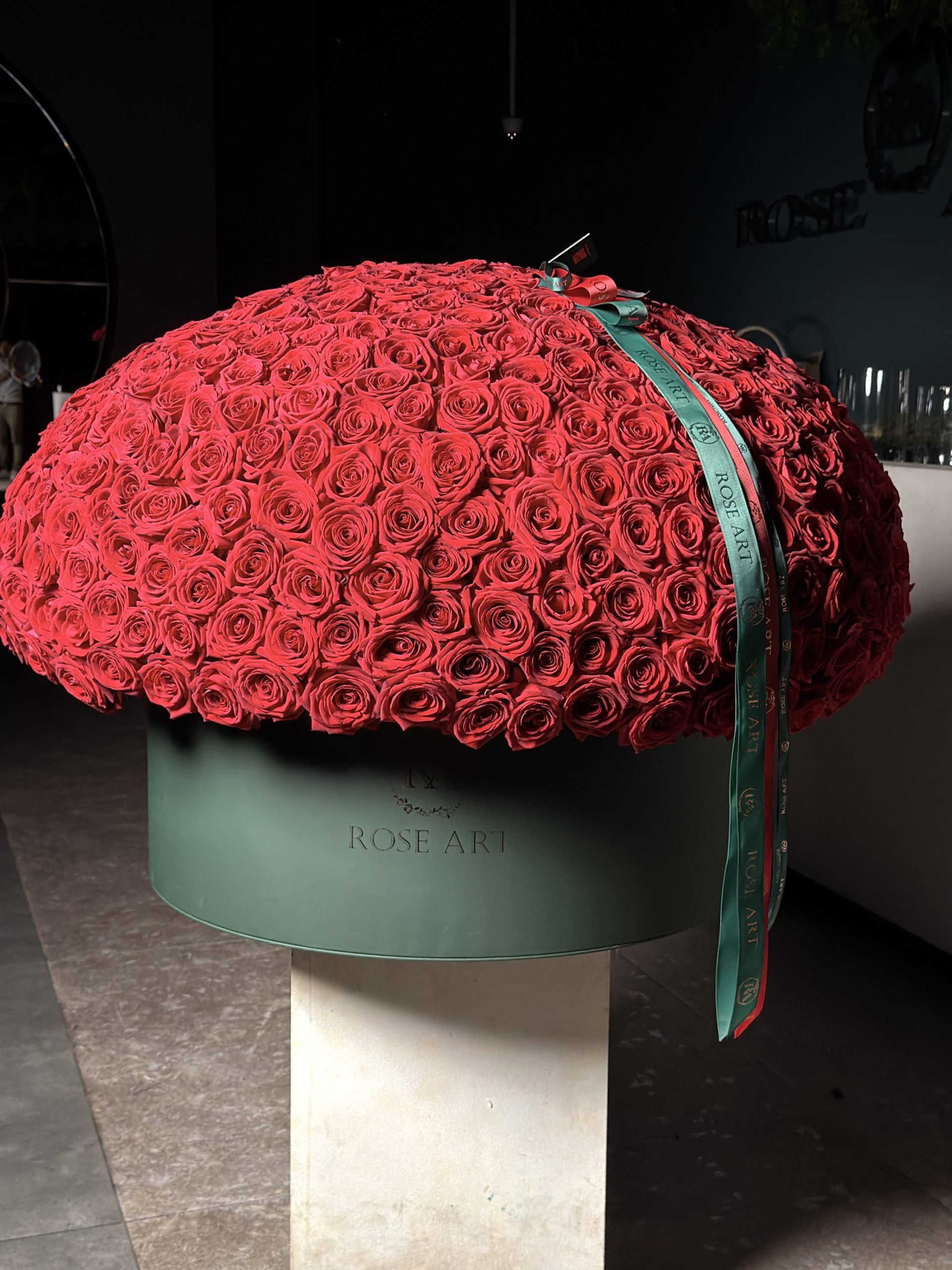 Luxury 800 Red Rose Leather Box - Image 4