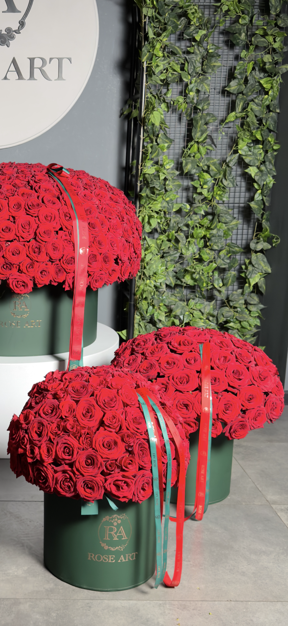 A 1000 Roses Royal Grandeur - Image 2